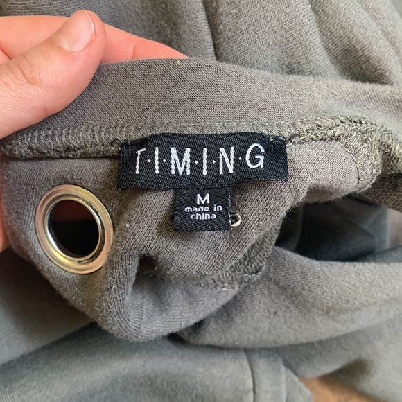 CUTE NEUTRAL TIMING SWEATER - Picture 4 of 4